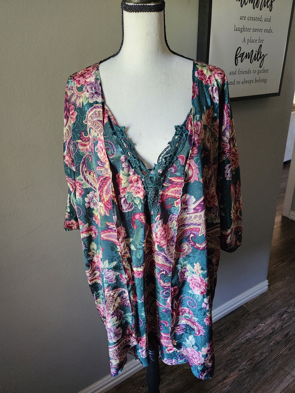 Floral & Paisley Lace Trim V-Neck Night Gown